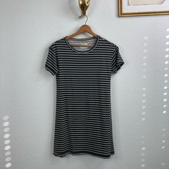 Current/Elliott The Beatnik Striped T Shirt Dress In Vintage Stripe Distressed - Picture 2 of 9